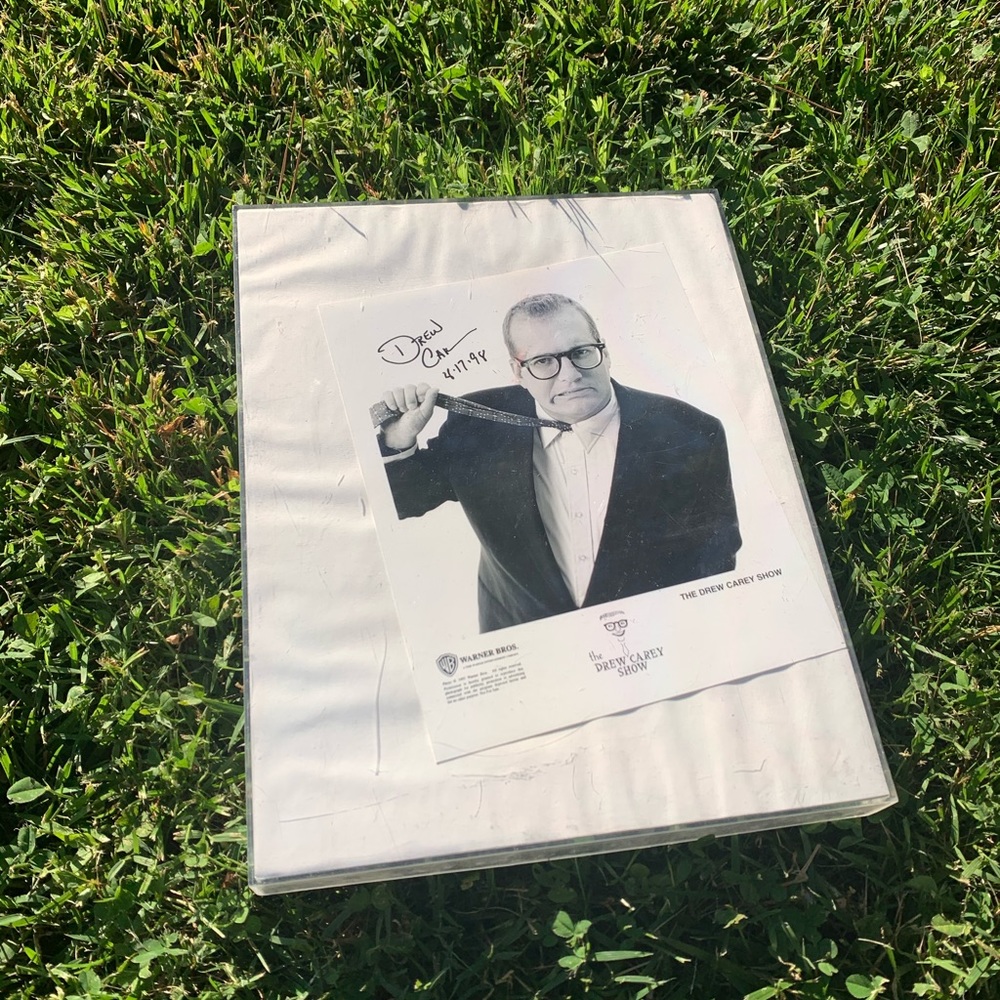 DREW CAREY AUTHENTIC SIGNED AND FRAMED